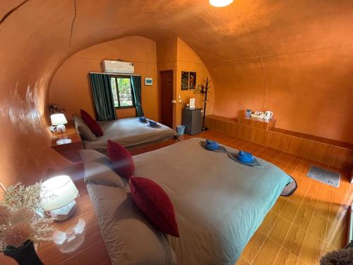 Postel nebo postele na pokoji v ubytování Khao Sok Saengtawan Resort And Camp