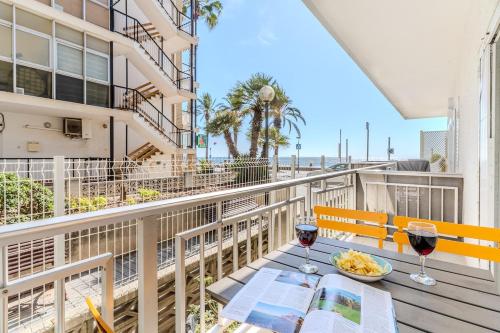 1ª linea de Mar + Wifi + Parking publico by Sunset Rentals (Salduba)