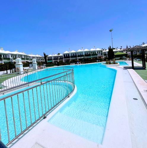 Paradise Dreams photo 3