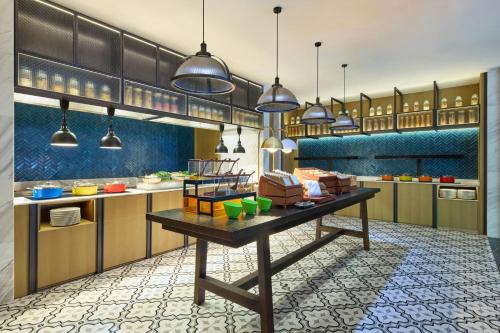 Η κουζίνα ή μικρή κουζίνα στο Four Points by Sheraton Kunshan