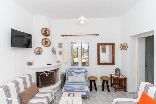 Μια τηλεόραση ή/και κέντρο ψυχαγωγίας στο Paros Stone & Sun Retreat