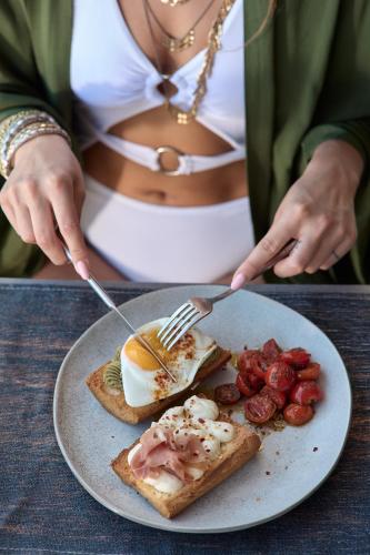 Φαγητό σε αυτό το ξενοδοχείο ή κάπου εκεί κοντά