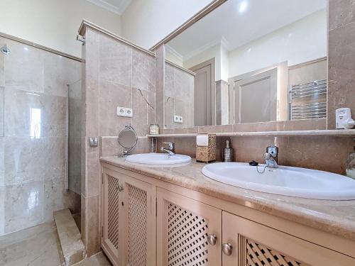 Ένα μπάνιο στο La Manga Club - Las Atalayas ll Villa 5910