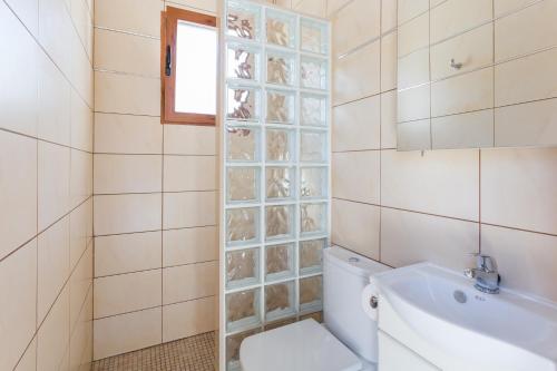 Ένα μπάνιο στο Playa Oliva Jessica