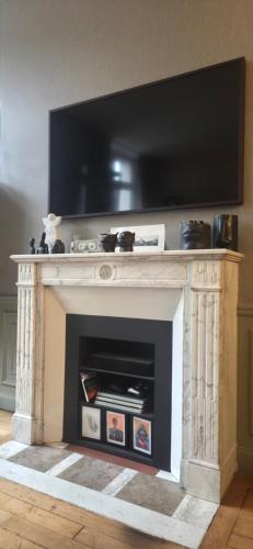 Μια τηλεόραση ή/και κέντρο ψυχαγωγίας στο Le Galeriste - parking inclus