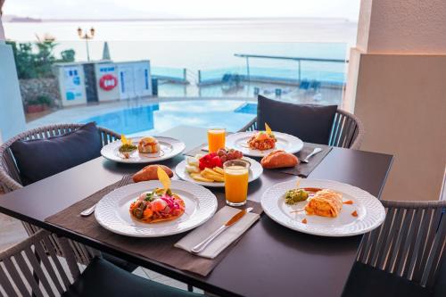 Mad på hotellet eller i nærheden