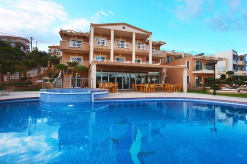 Πισίνα στο ή κοντά στο Blue view seaside hotel