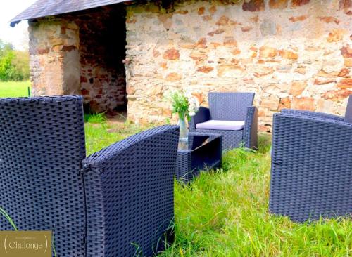 Galeriebild der Unterkunft Cottage Cèdres - Maison chaleureuse à la campagne avec jardin in Héric