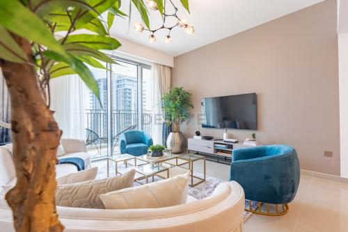Apartment with Stunning Canal Views, Just Minutes from Dubai Mall and Burj Khalifa - 17 Icon Bay, Dubai Creek Harbour by Deluxe Holiday Homes