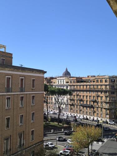 Castel Sant' Angelo Suites - Vatican - City center - Direct bus stop to and from Fiumicino Apt
