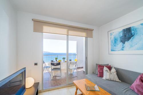 Basic Comfort Apartamento Karina 16º 0102 con vistas al mar