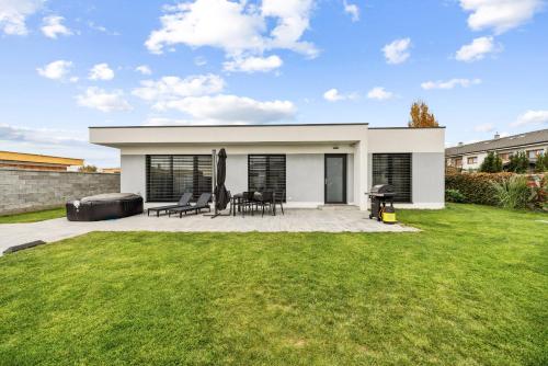 Klimatizovaný Apartmánový dom s vírivkou, 9B