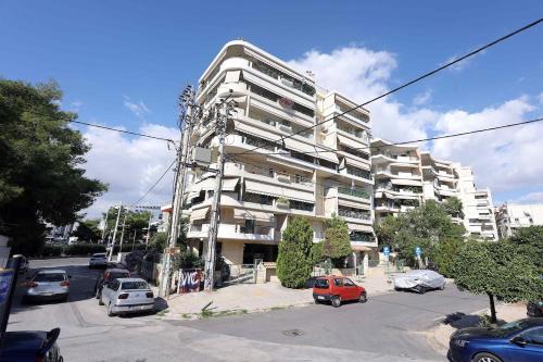 Cosy and Comfy near Niarxos and Athens Riviera