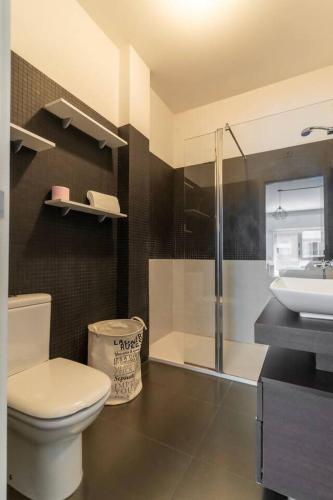 Spacious 2BR en suite, downtown Porto
