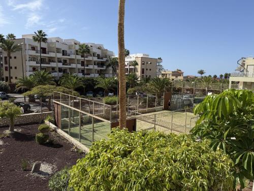 Paradise Oasis Palm Mar Suite by Deihu Experiences