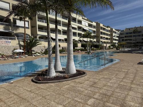 Paradise Oasis Palm Mar Suite by Deihu Experiences
