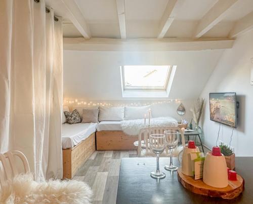 Litchi lovely loft with AC rue du Paquier