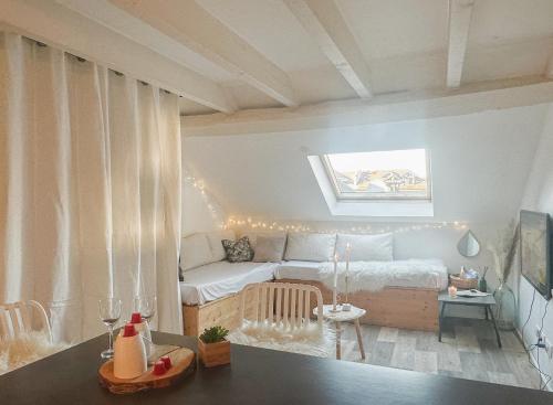 Litchi lovely loft with AC rue du Paquier