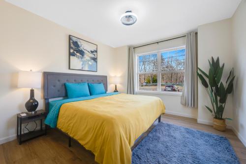 Postel nebo postele na pokoji v ubytování Spacious House in Prime Location