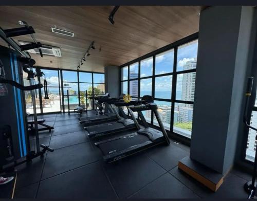 Fitness centrum a/nebo fitness zařízení v ubytování Luxuoso Flat - Salvador Corredor da Vitoria
