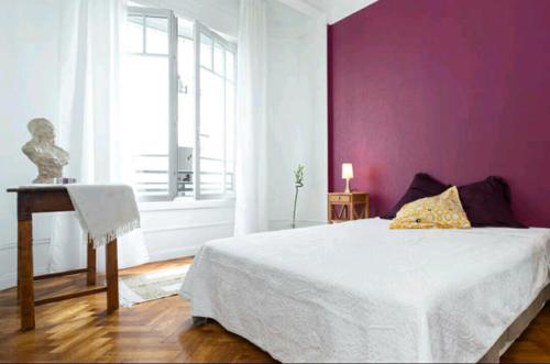 Postel nebo postele na pokoji v ubytování Chambre - Centre Nice 10 min de la plage