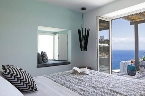 LYO Boutique Hotel — Sea view