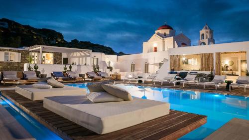 LYO Boutique Hotel — Pool view