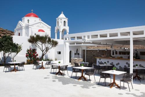 LYO Boutique Hotel — Property building