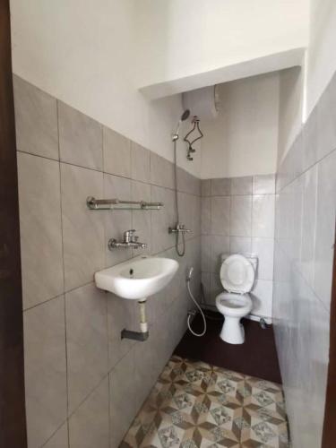 Ένα μπάνιο στο Pondok Asri Guest House by Sidhi Hospitality Experiences