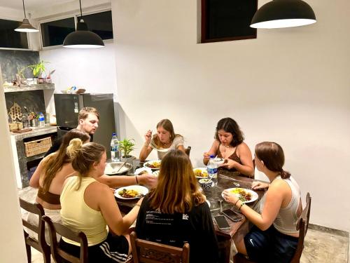 乌纳瓦图纳Coastal Cloud Surf - Walk To Dewata Beach的相册照片