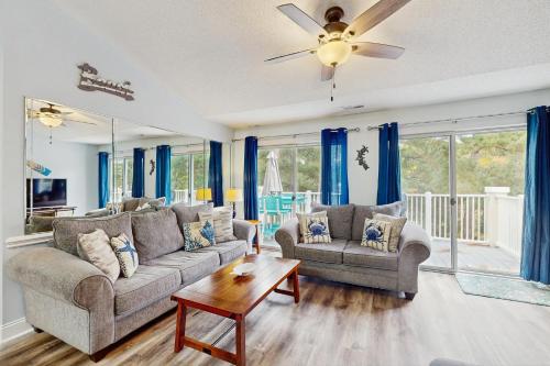 Afbeelding uit fotogalerij van Golf n' Sea B in Calabash