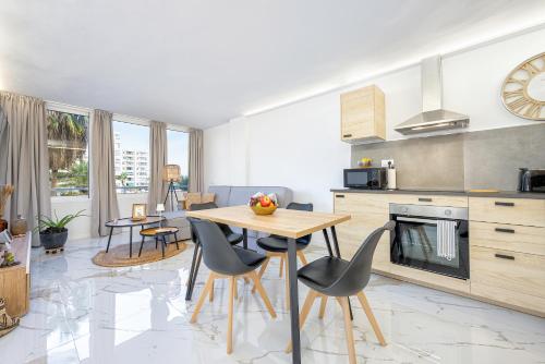 Los Molinos Bright Apartment