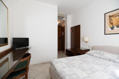 Μια τηλεόραση ή/και κέντρο ψυχαγωγίας στο Hotel Caldin's