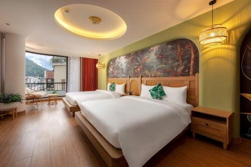 Tropical Paradise Sapa Hotel & Tour — Bedroom