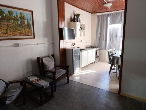 Η κουζίνα ή μικρή κουζίνα στο 4 de abril