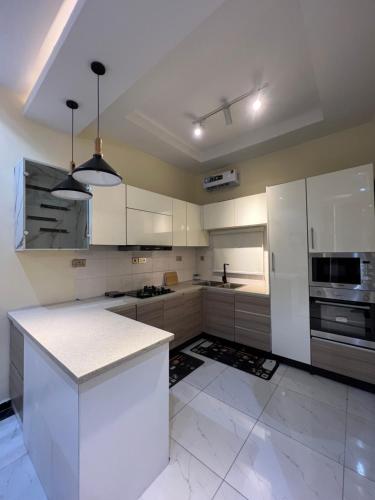 Η κουζίνα ή μικρή κουζίνα στο May grid