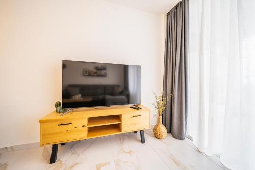 Skyview Apartment