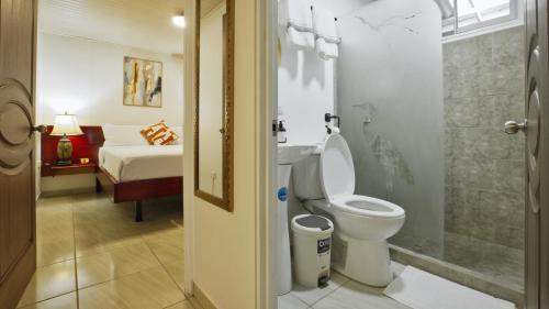 Ένα μπάνιο στο Casa Sambola