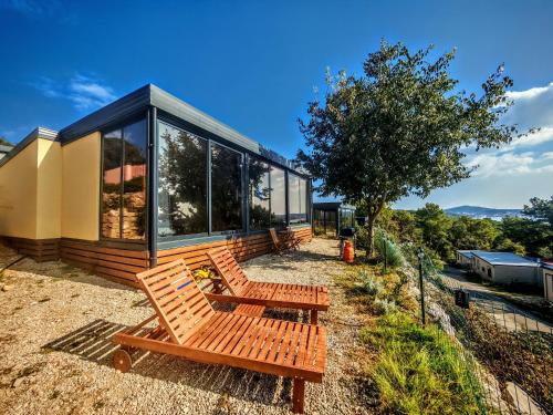 KastHouse Yellow by Vellaris, Luxury Mobile Home