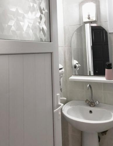 Ένα μπάνιο στο Deka apartments 5