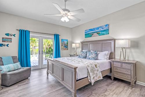 Ένα ή περισσότερα κρεβάτια σε δωμάτιο στο The Sun Dial - 827