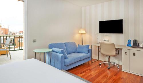 NH Barcelona Les Corts photo 22