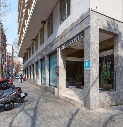NH Barcelona Les Corts photo 26