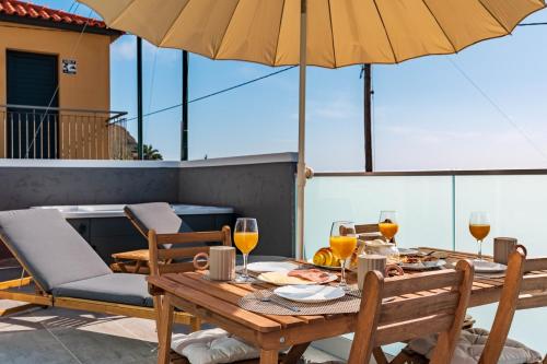 Villa Bisa II, jacuzzi and sea view