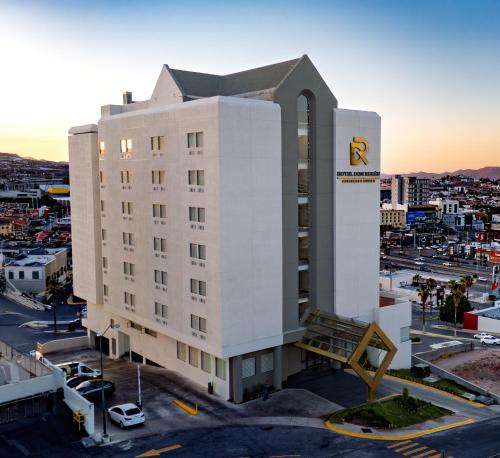 an aerial view of a hotel in a city at Hotel Don Ruben Business And Suites Juventud Chihuahua in Chihuahua