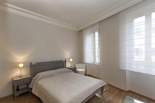 REF 847 - Cannes Center - Sea view apartment for rent