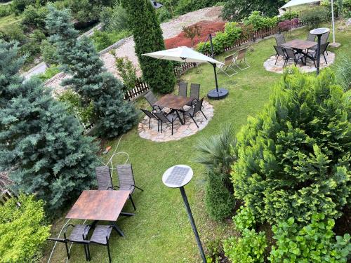 Zahrada ubytování Vila Alexander B&B