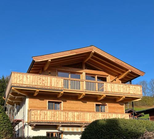 Μπαλκόνι ή βεράντα στο Mountainview-Lodge exklusiver Neubau mit Bergblick