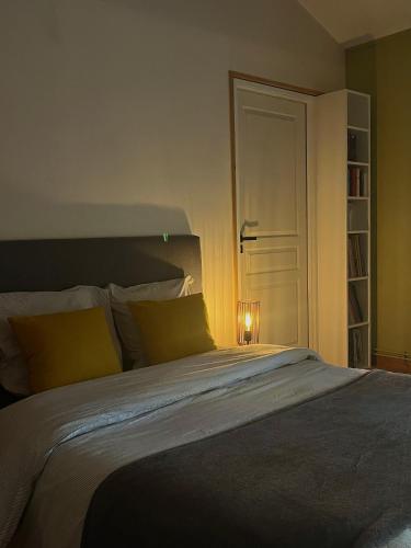 Tempat tidur dalam kamar di Chai 40
