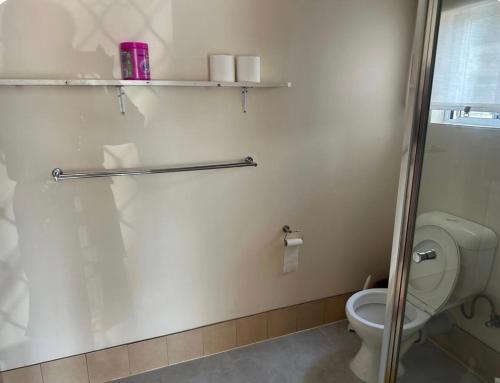 Ένα μπάνιο στο Granadilla ST 超大独立附属公寓G4